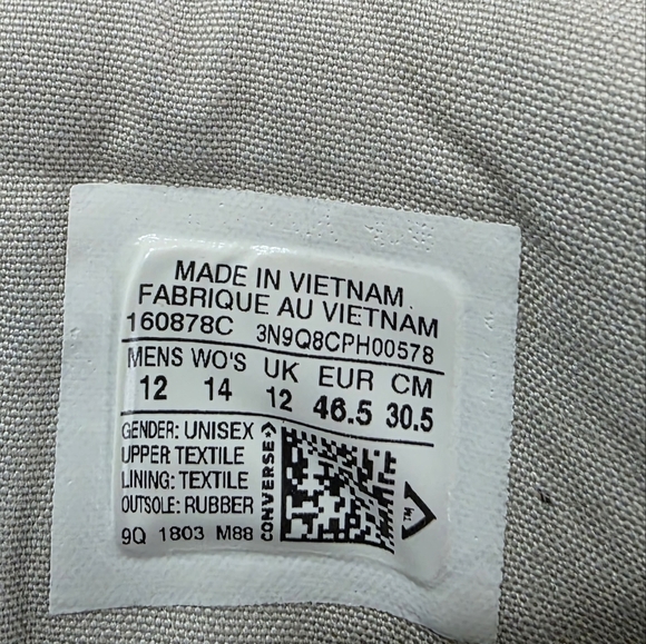 Converse Chuck Taylor All Star High Tops, Unisex Men's 12, Women's 14 - Picture 9 of 9